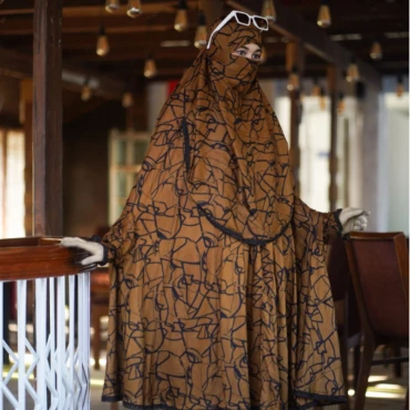 12345 (33) Luxury Khimar Set -200C - Image 1